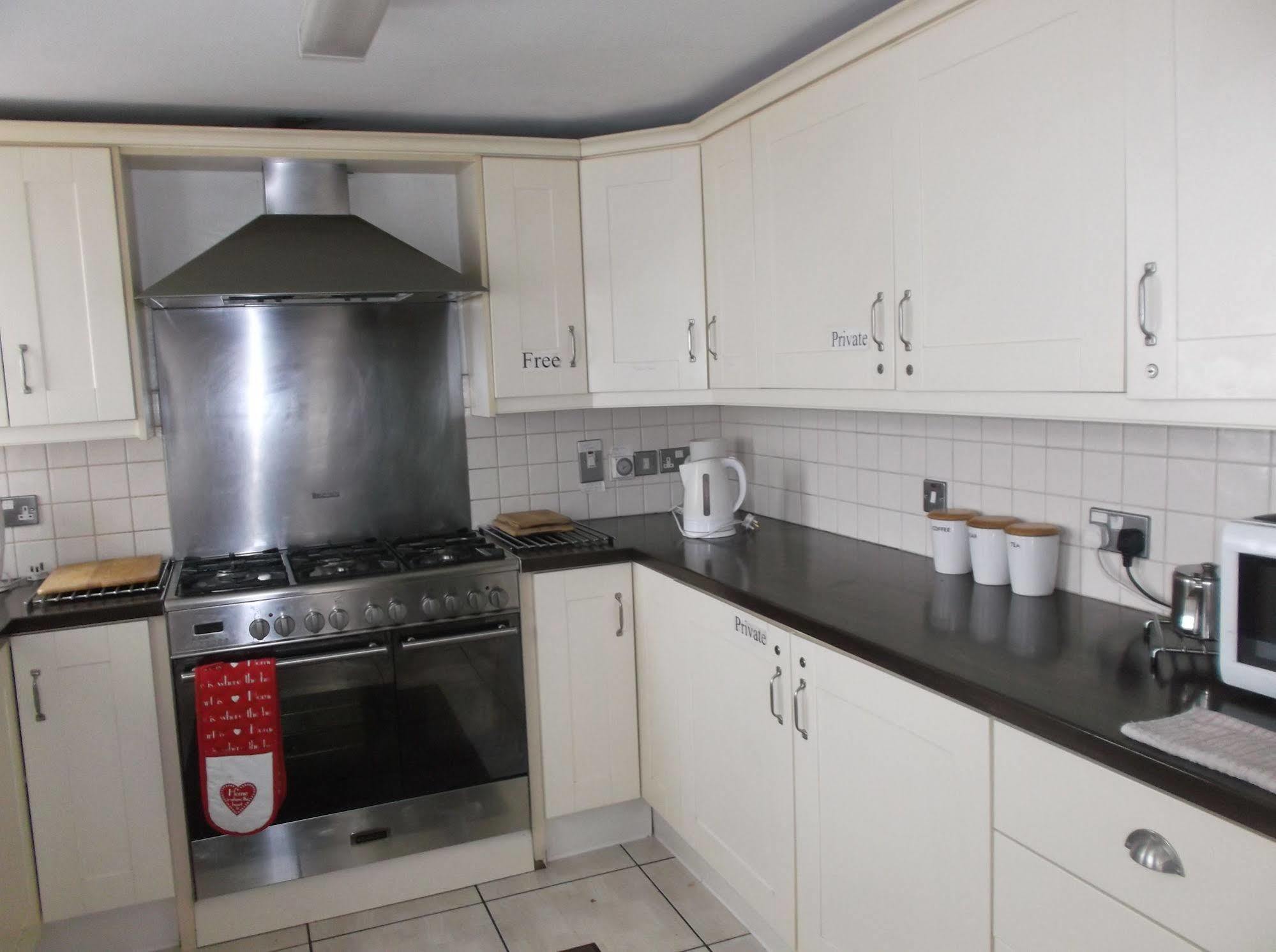 Fairman House Backpackers Bed and Breakfast Londonderry Exteriör bild